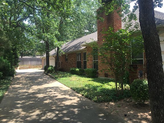 2nd image of 3924 Hillwood Way