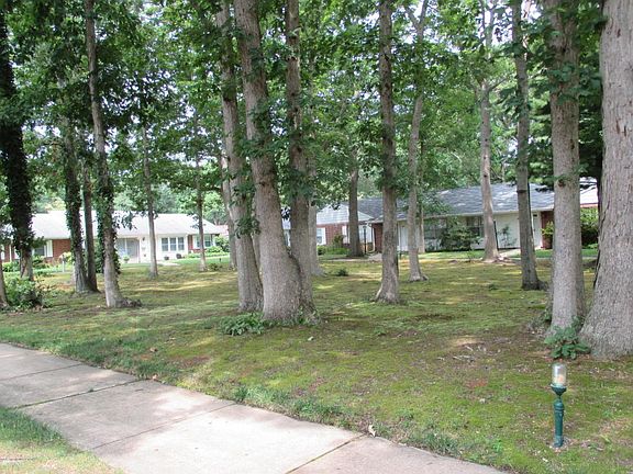 2nd image of 81C Dorchester Dr #100C
