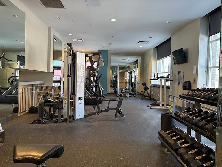 300 W Beech St #304 — Photo 15
