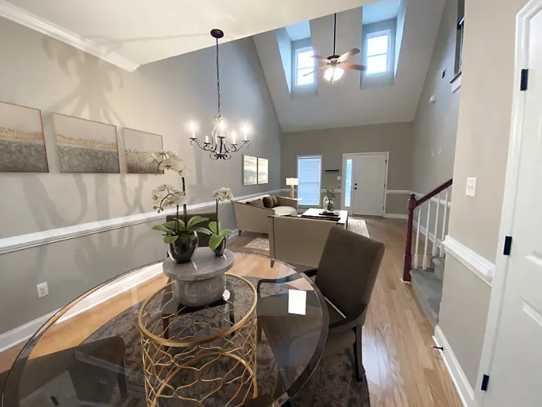Dining area / living room
