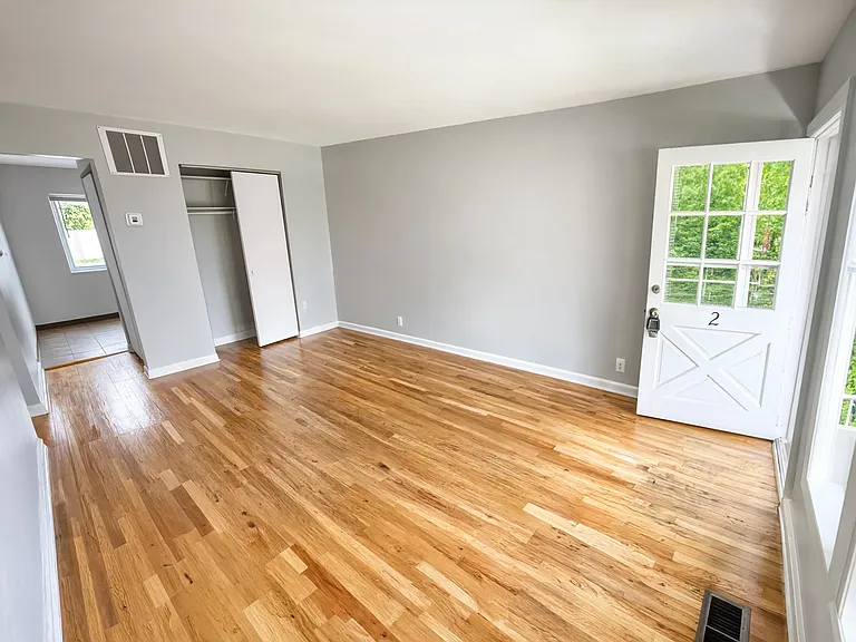 Living/Dining Area