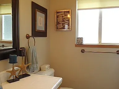 9225 Stanford Ln — Photo 16