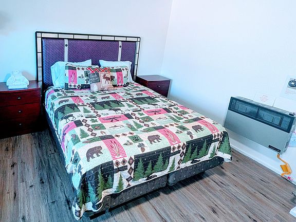 2nd image of 40105 Big Bear Blvd #7