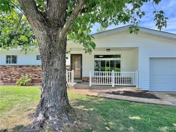 1249 Moonlight Dr, Arnold, MO 63010