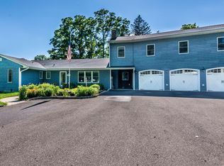 132 Apple Farm Rd, Red Bank, NJ 07701