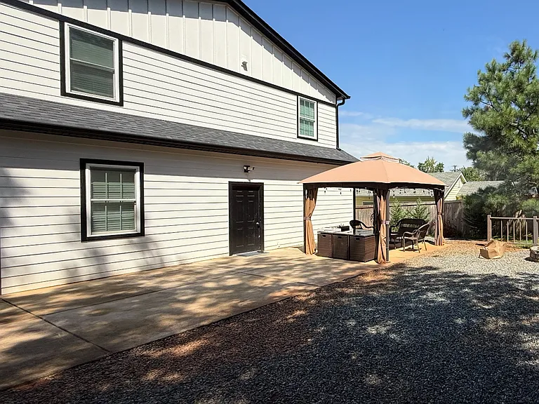 308 Sacco St — Photo 15
