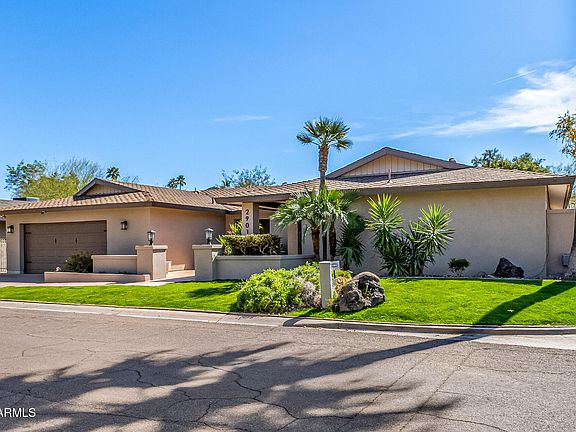 2nd image of 2901 E Las Rocas Dr