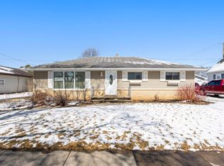 718 E McArthur St, Appleton, WI 54911