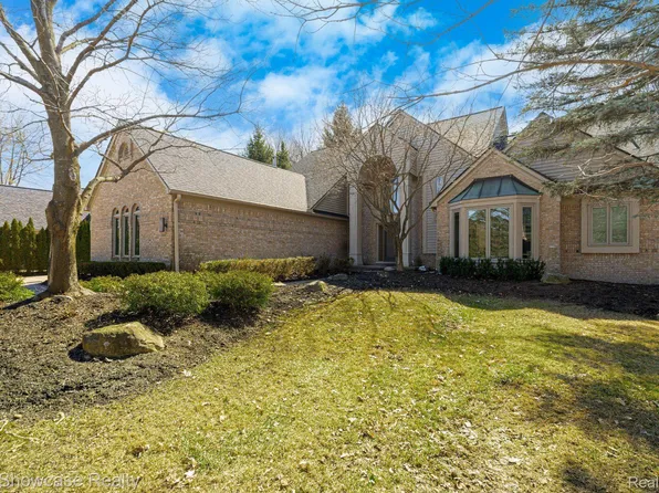 37495 Eagle Trce, Farmington Hills, MI 48331