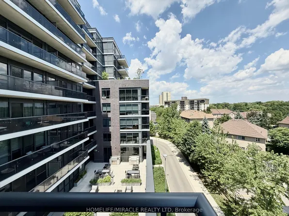 26 Gibbs Rd #543, Toronto, ON M9B 0E3