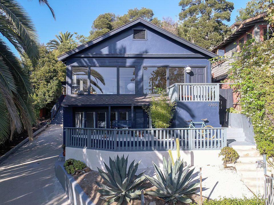 1st image of 2265 Cove Ave