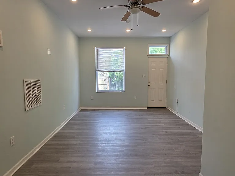 1864 N Uber St — Photo 2