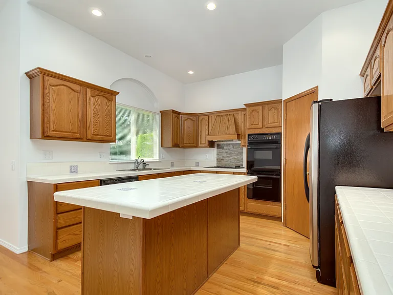 2319 E Gleneagle Dr — Photo 6