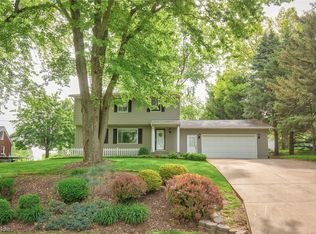 9860 Bellhaven Ave NW, Uniontown, OH 44685