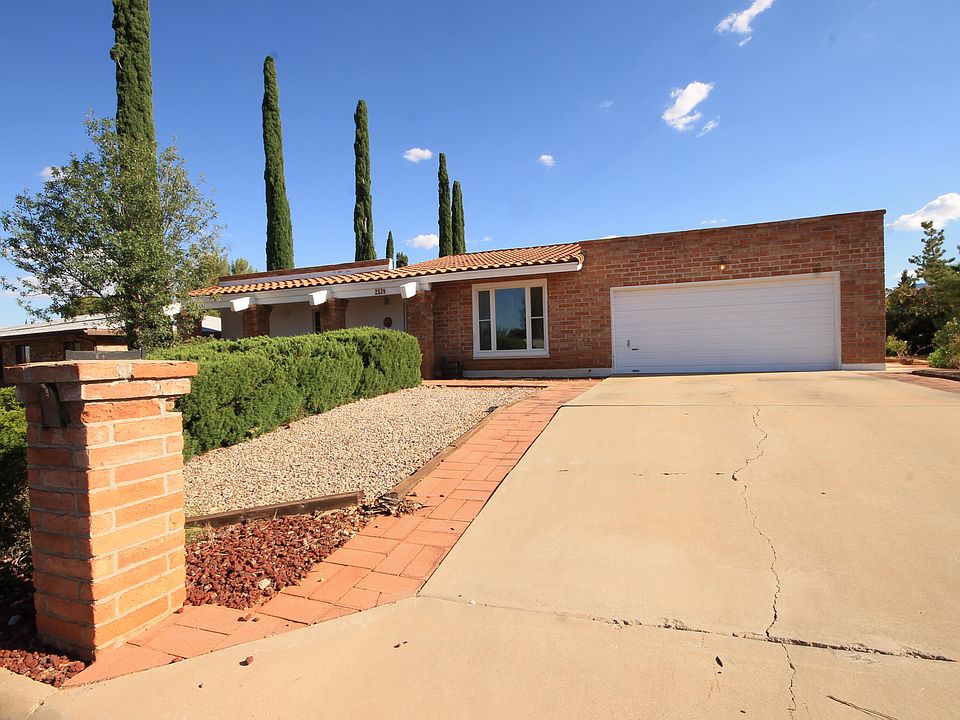 1st image of 2824 Oakmont Dr
