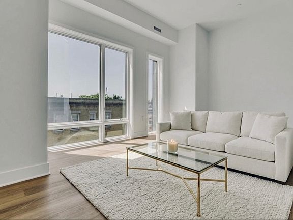 2nd image of 50 Gardner St #2
