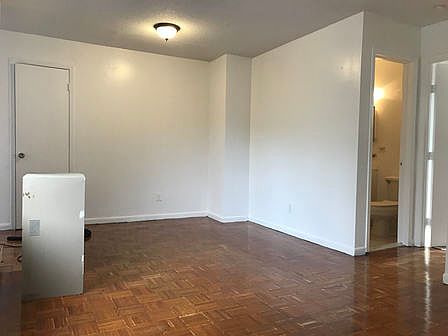 2nd image of 14728 90th Ave APT 2B