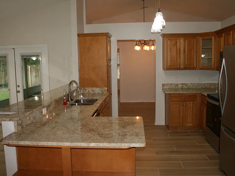 8036 SW 62nd Ln — Photo 3