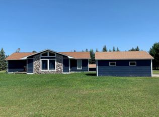 7449 Robinson Rd, Pellston, MI 49769