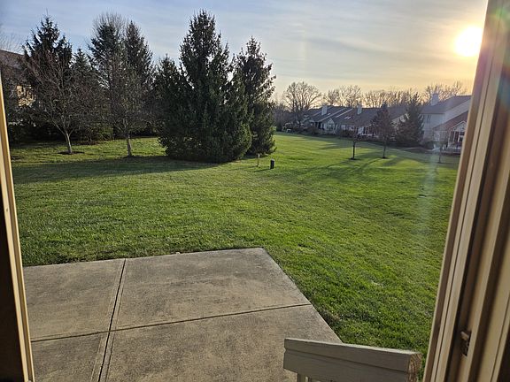 5th image of 5612 Edgebrook Dr