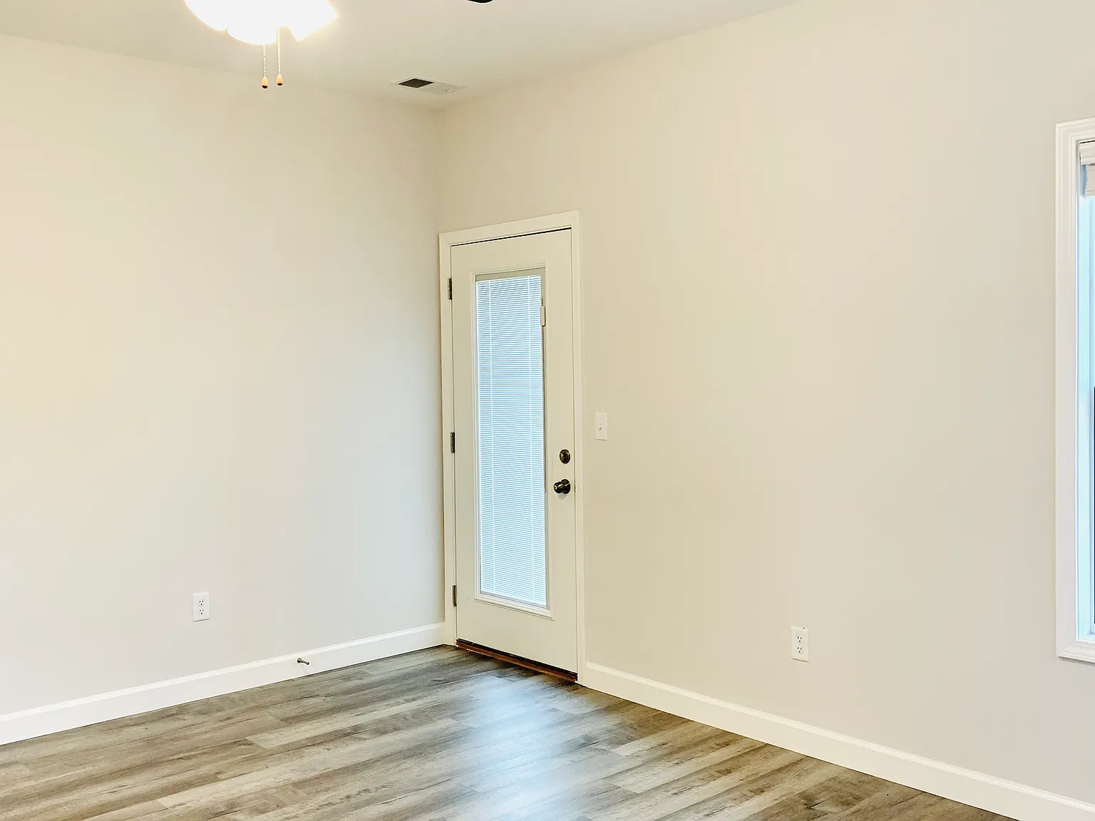 1 bed, 630 sqft, $850 — Photo 2