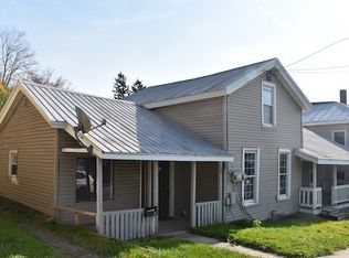 13 N Main St, Adams, NY 13605