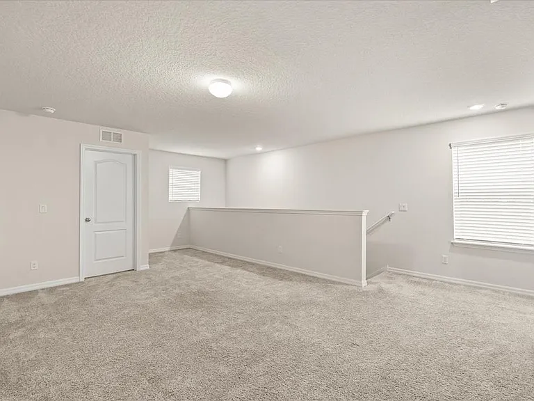 5192 Chickadee St — Photo 16