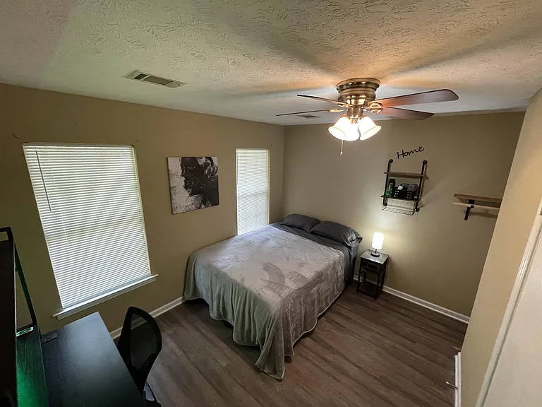 All rooms have a Towel Bar, Coat Hooks, Display Shelf, Artwork, and More!