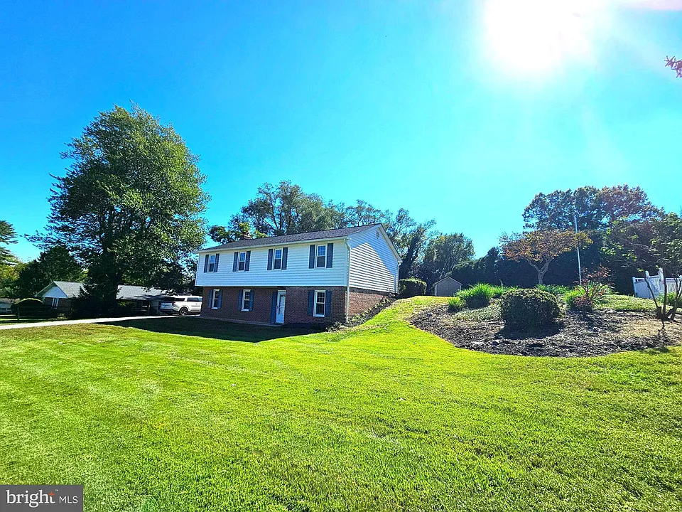 9905 Frederick Rd
