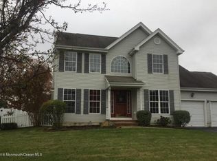 11 Lilac Ln, Barnegat, NJ 08005