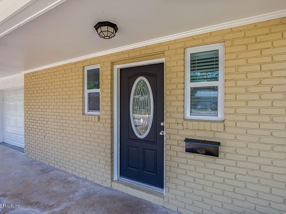 4th image of 8532 Andaloma St