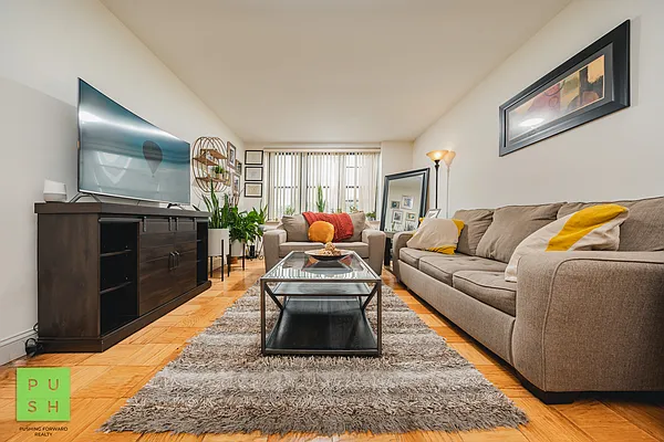 Sold by Pushing Forward Realty LLC | media 2