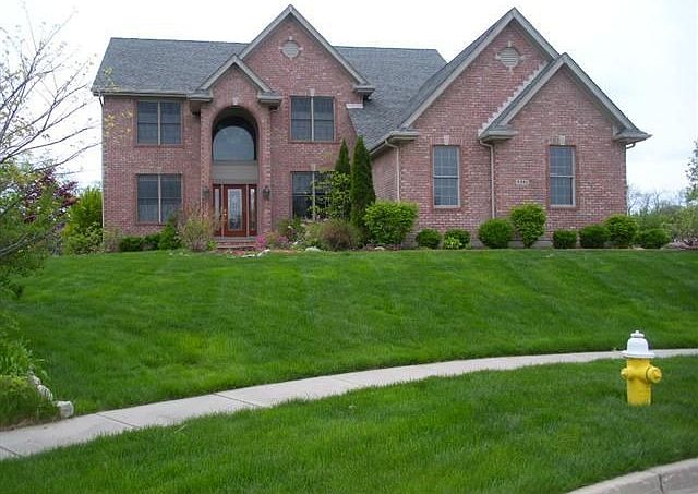 1st image of 2381 Cheviot Hills Ln