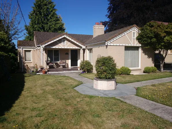 3605 Magnolia Blvd W, Seattle, WA 98199
