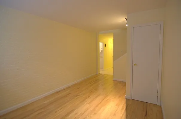 Rented by MNS | media 22