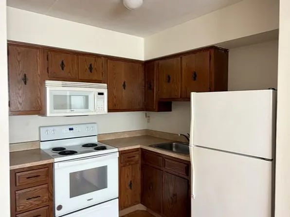 139 S State Rd Upper Darby, PA 19082, 139 S State Rd APT B2, Upper Darby, PA 19082
