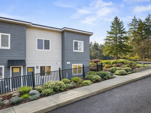 1032 Guard St, Friday Harbor, WA 98250