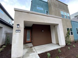 142 Sentosa, Irvine, CA 92618