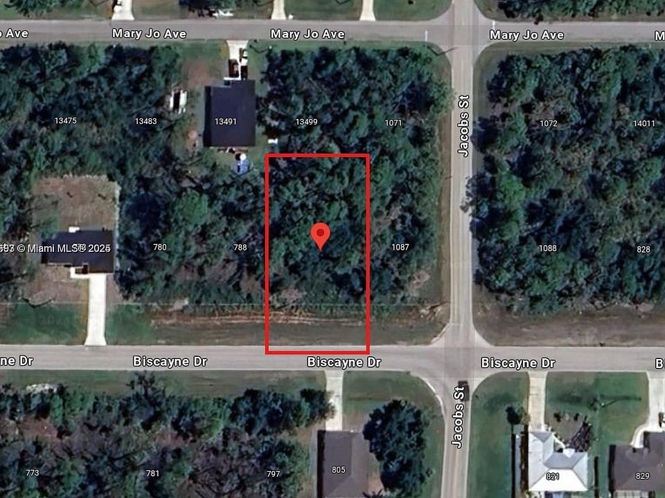 2nd image of 796 Biscayne Dr