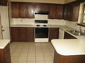 4th image of 115 Cottonwood Dr