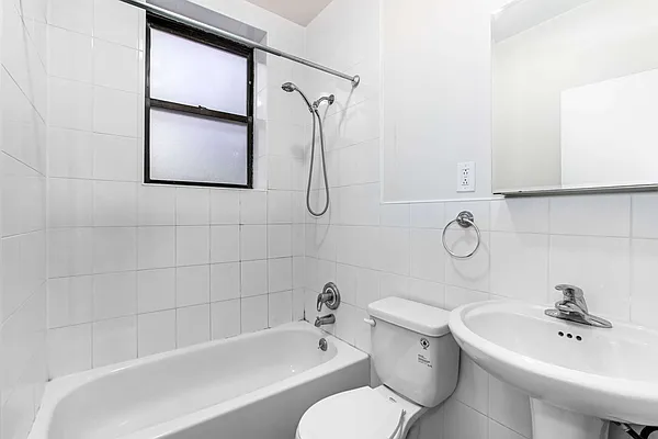 Rented by Compass | media 23