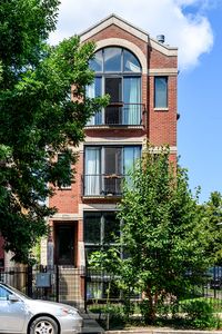 2700 W Thomas St #3, Chicago, IL, 60622