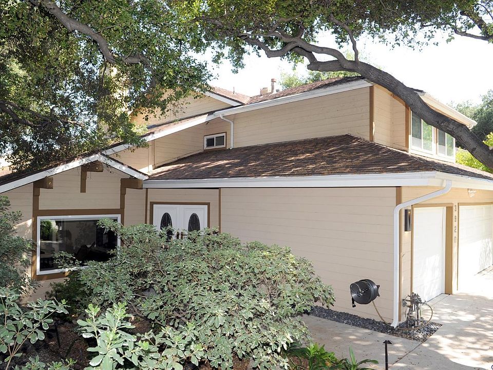 1st image of 3920 Oakgrove Ct