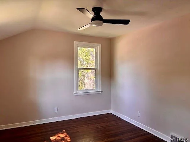 3 bed, 1264 sqft, $2,500 — Photo 4