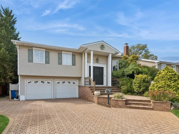 1650 James Street, Merrick, NY 11566
