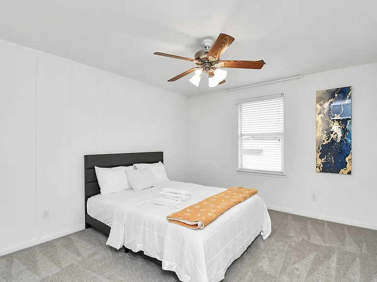 6715 Plum Springs Ln — Photo 17