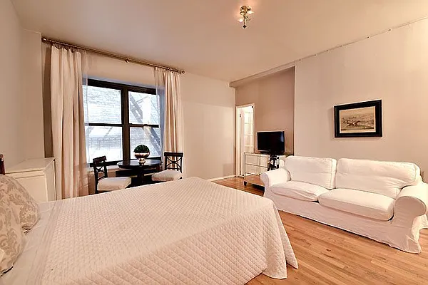 Rented by GARG Real Estate | media 23