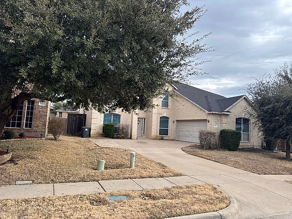 3rd image of 7817 Longbow Ln