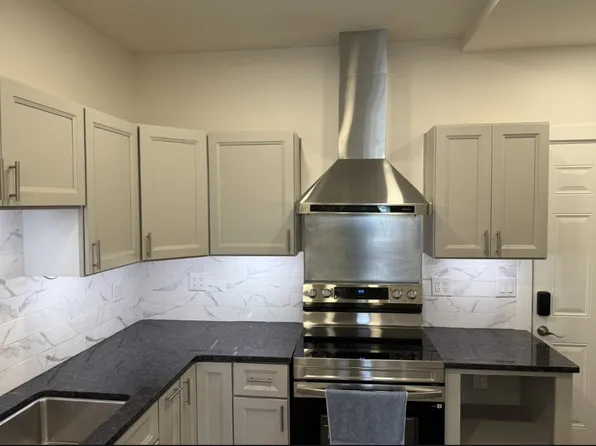 2200 N High St Unit A, Columbus, OH 43201