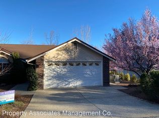 373 Glenwood Pines Ct, Grass Valley, CA 95945
